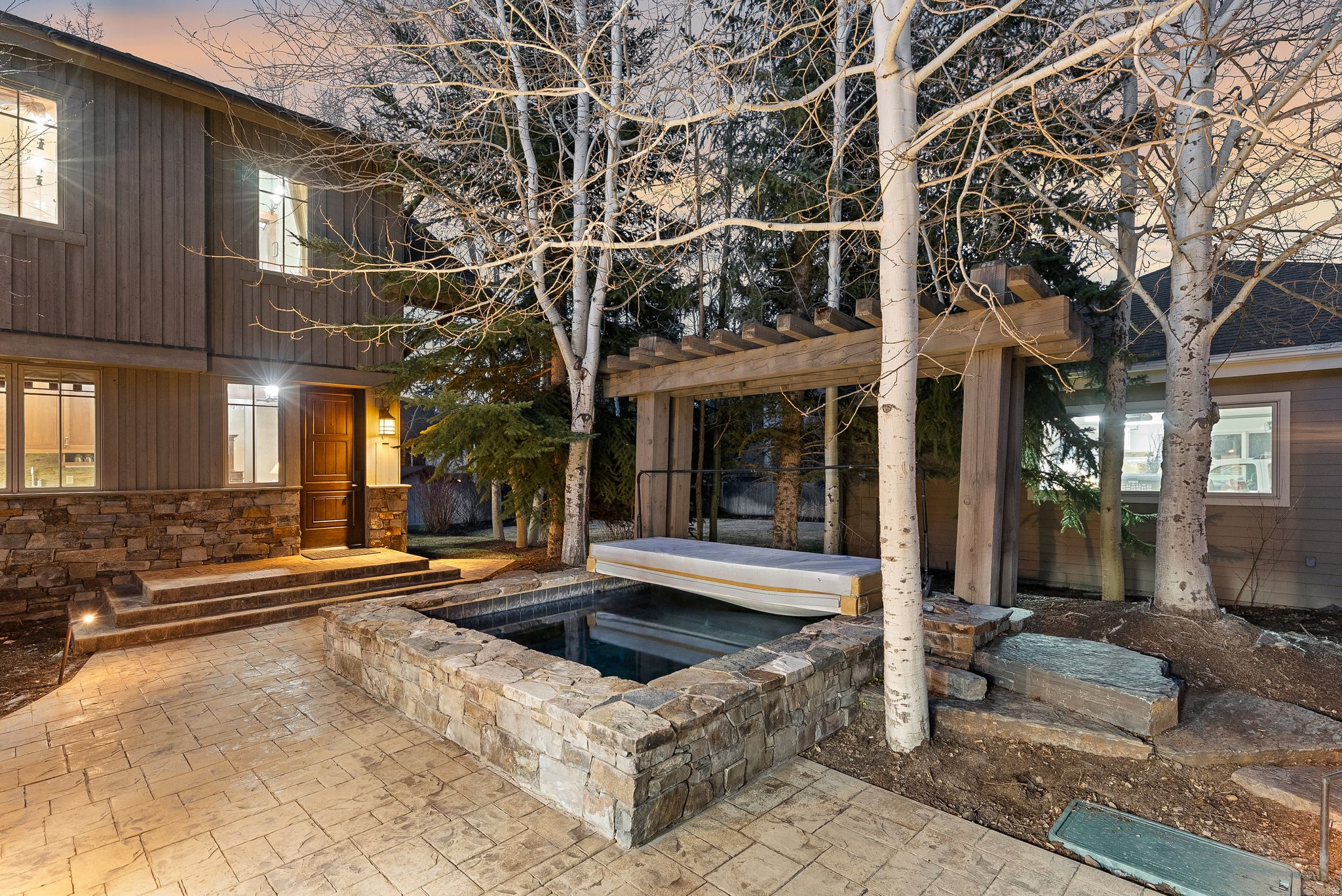 PROSPECTOR VILLAGE - Residential