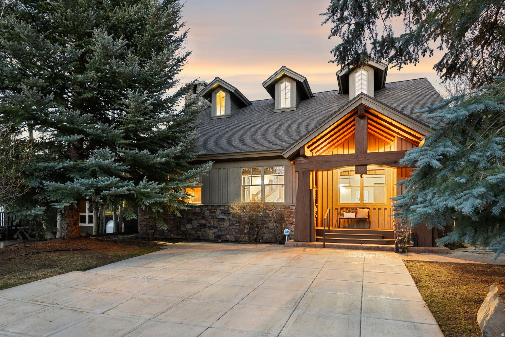 PROSPECTOR VILLAGE - Residential