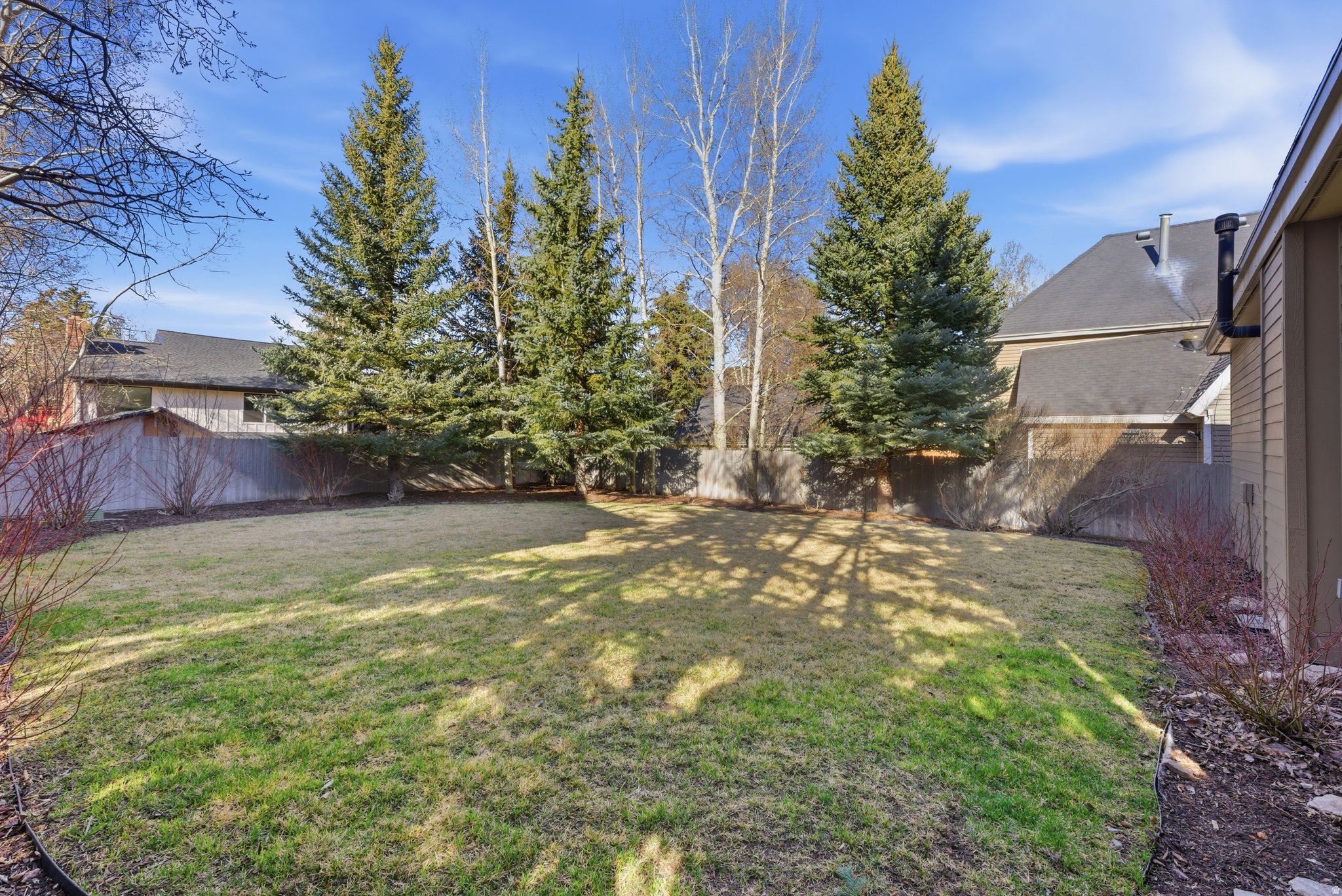 PROSPECTOR VILLAGE - Residential