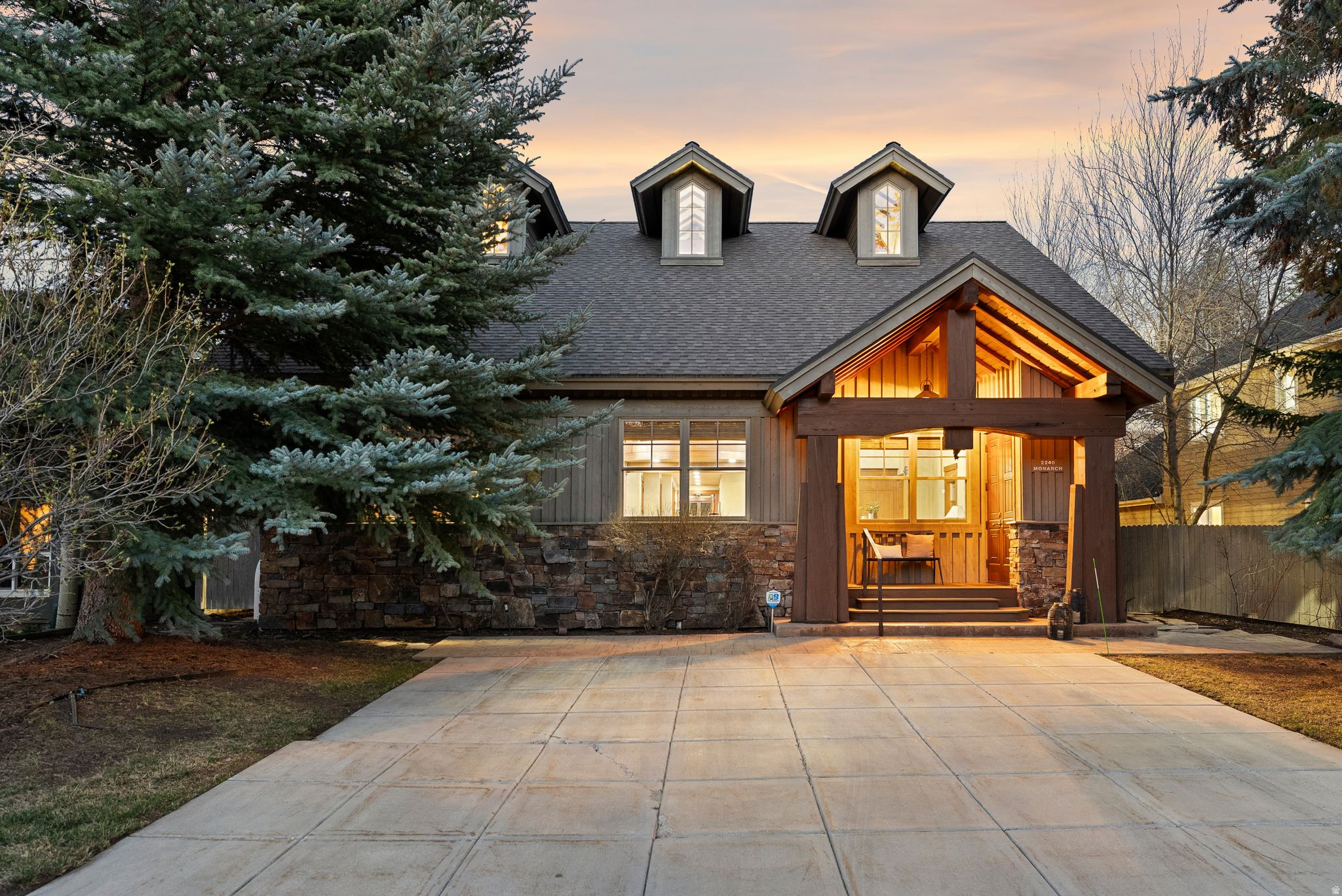 PROSPECTOR VILLAGE - Residential