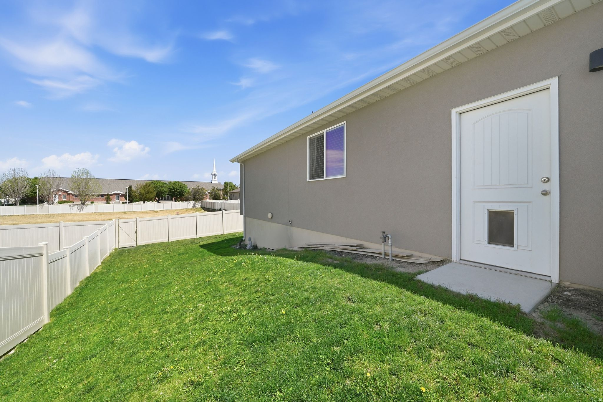 CEDAR CORNERS - Residential
