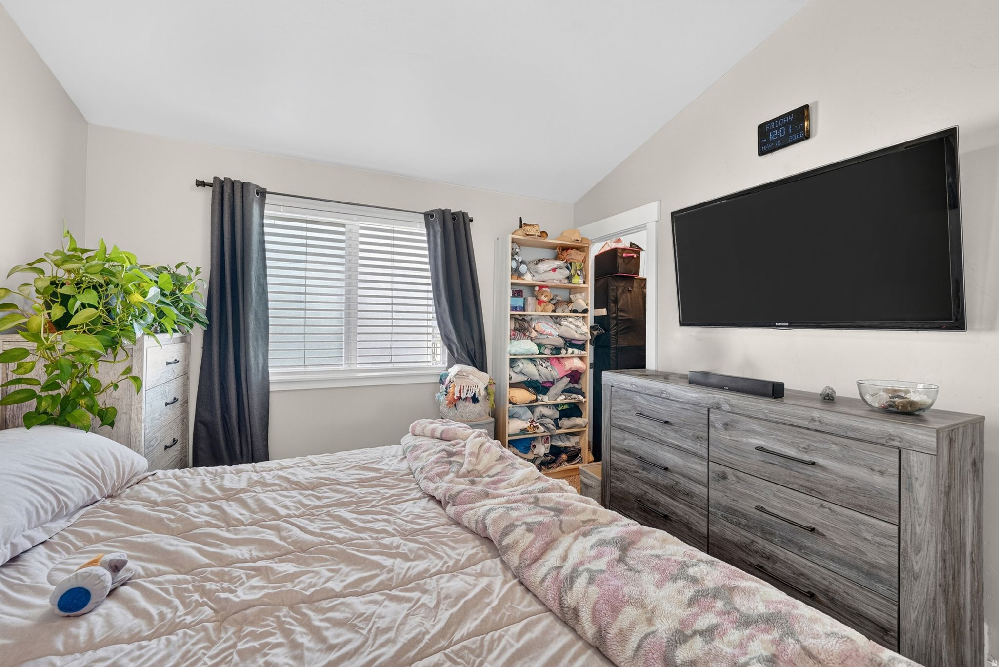 CEDAR CORNERS - Residential