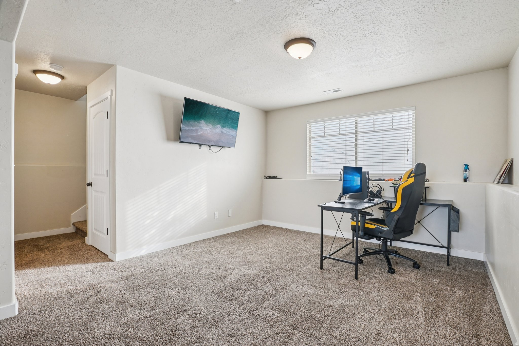 RUSSELL ESTATES - Residential