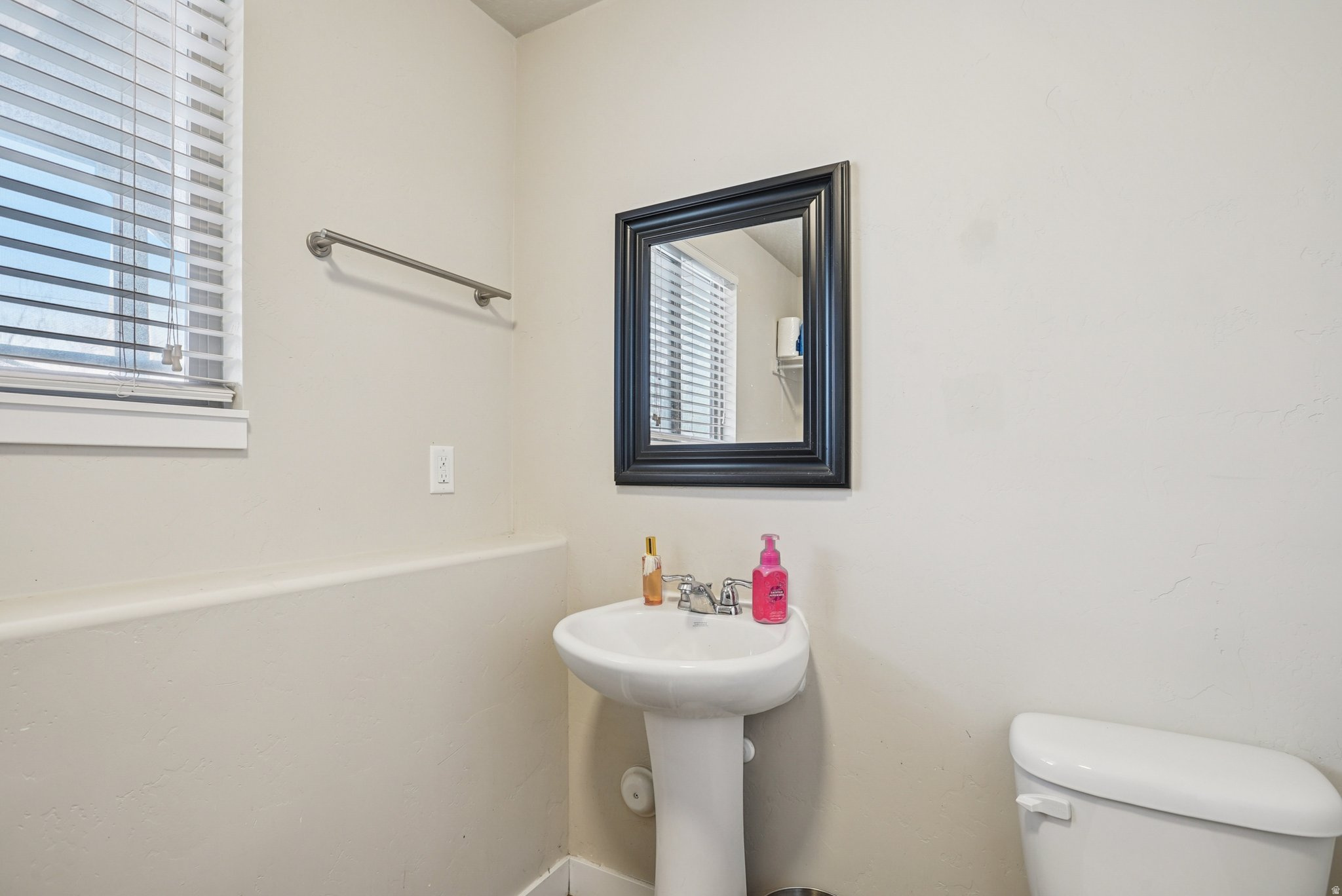 RUSSELL ESTATES - Residential