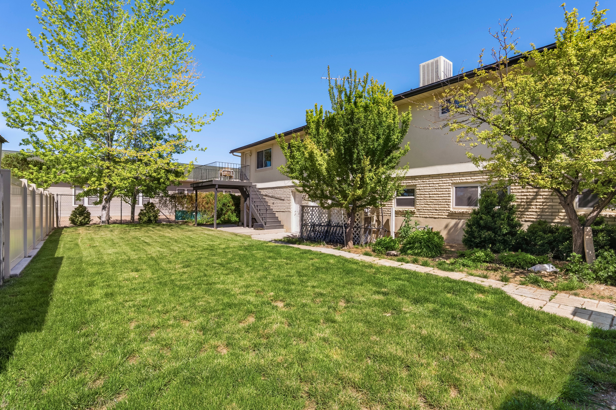 PENDRAY ESTATES - Residential