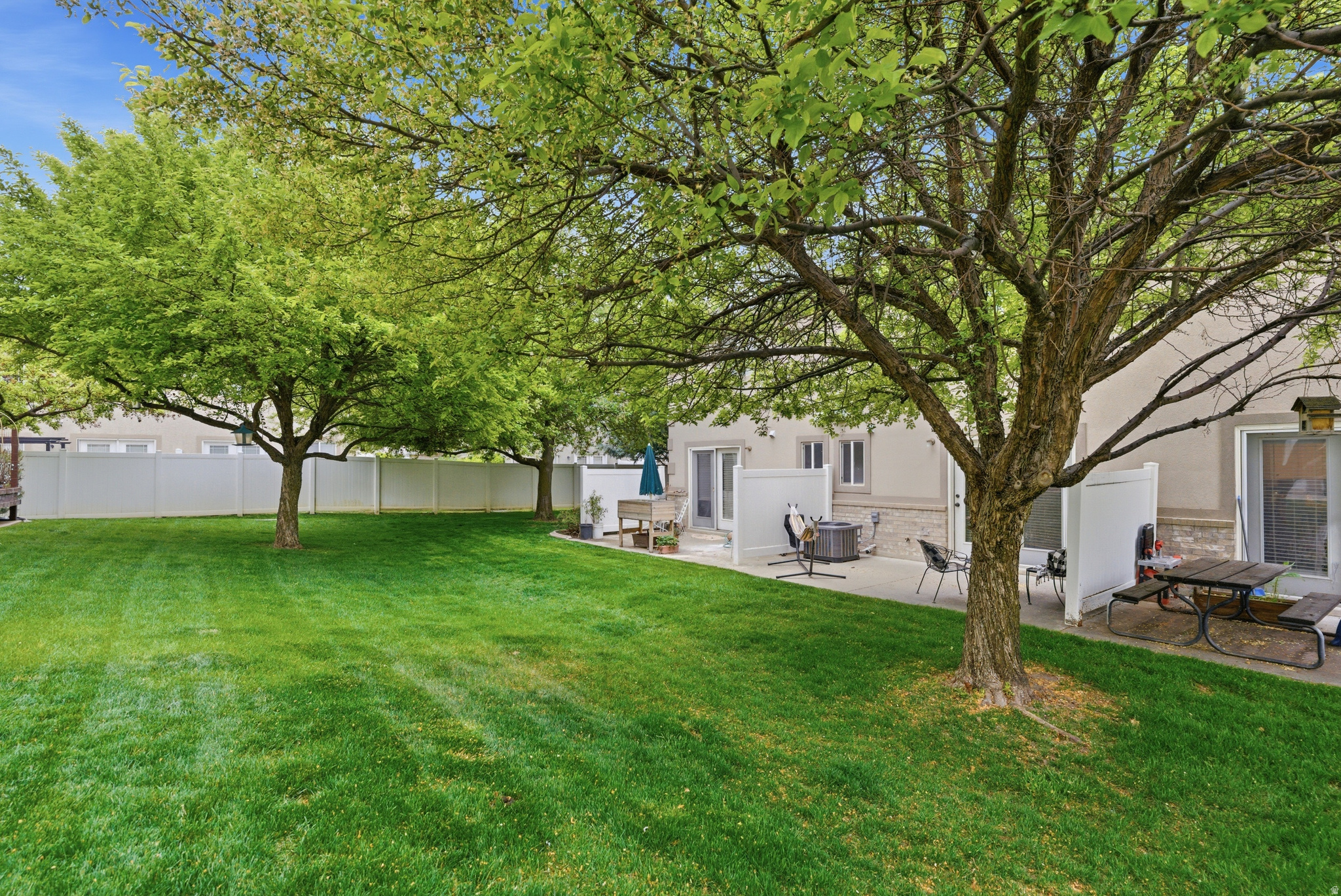 SUNBROOK - Residential