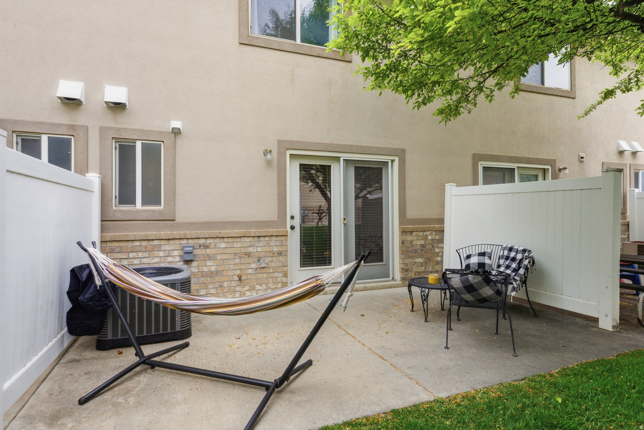 SUNBROOK - Residential