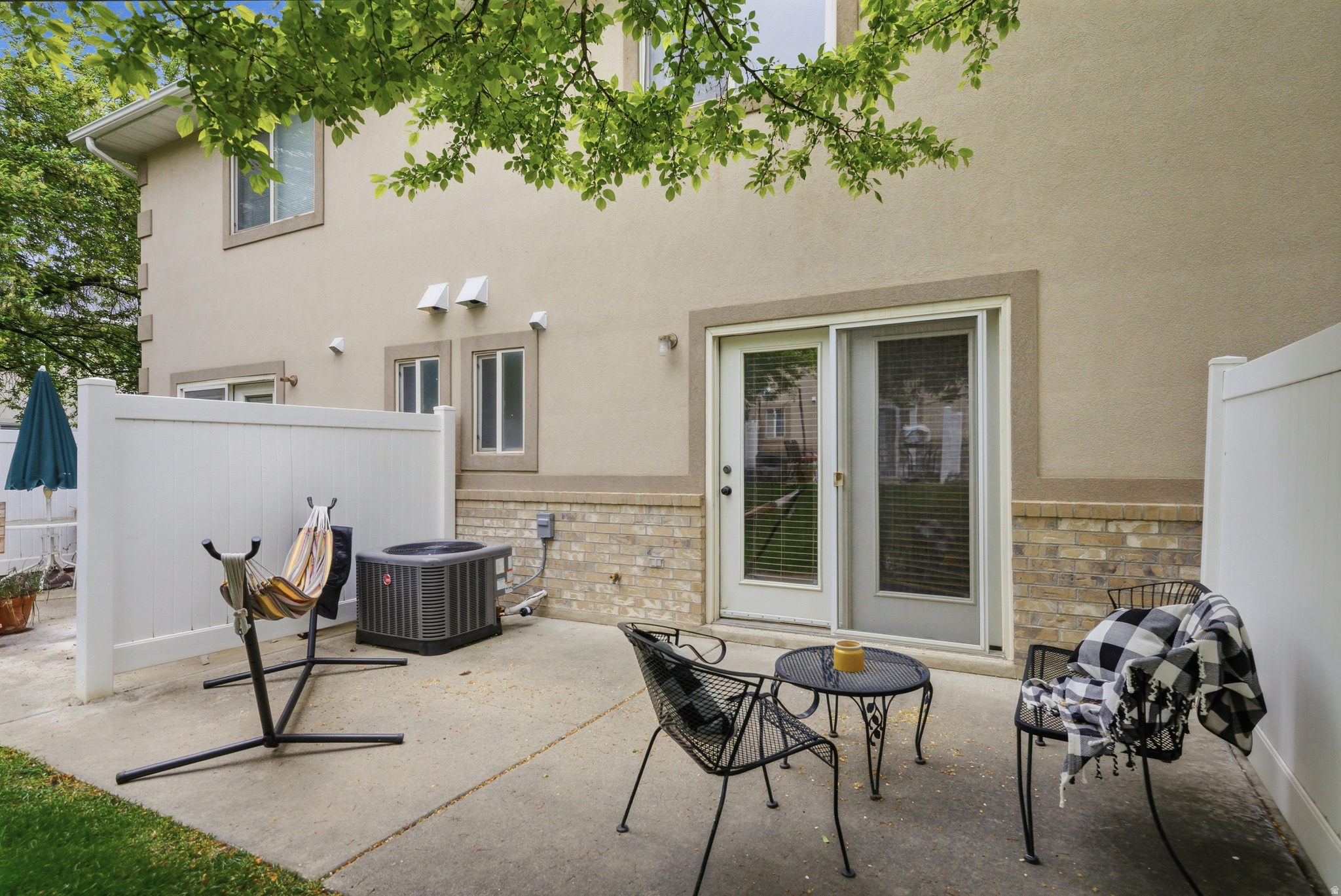 SUNBROOK - Residential