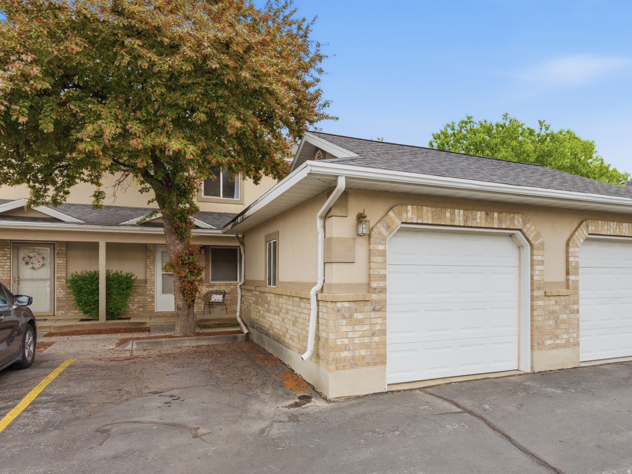 SUNBROOK - Residential