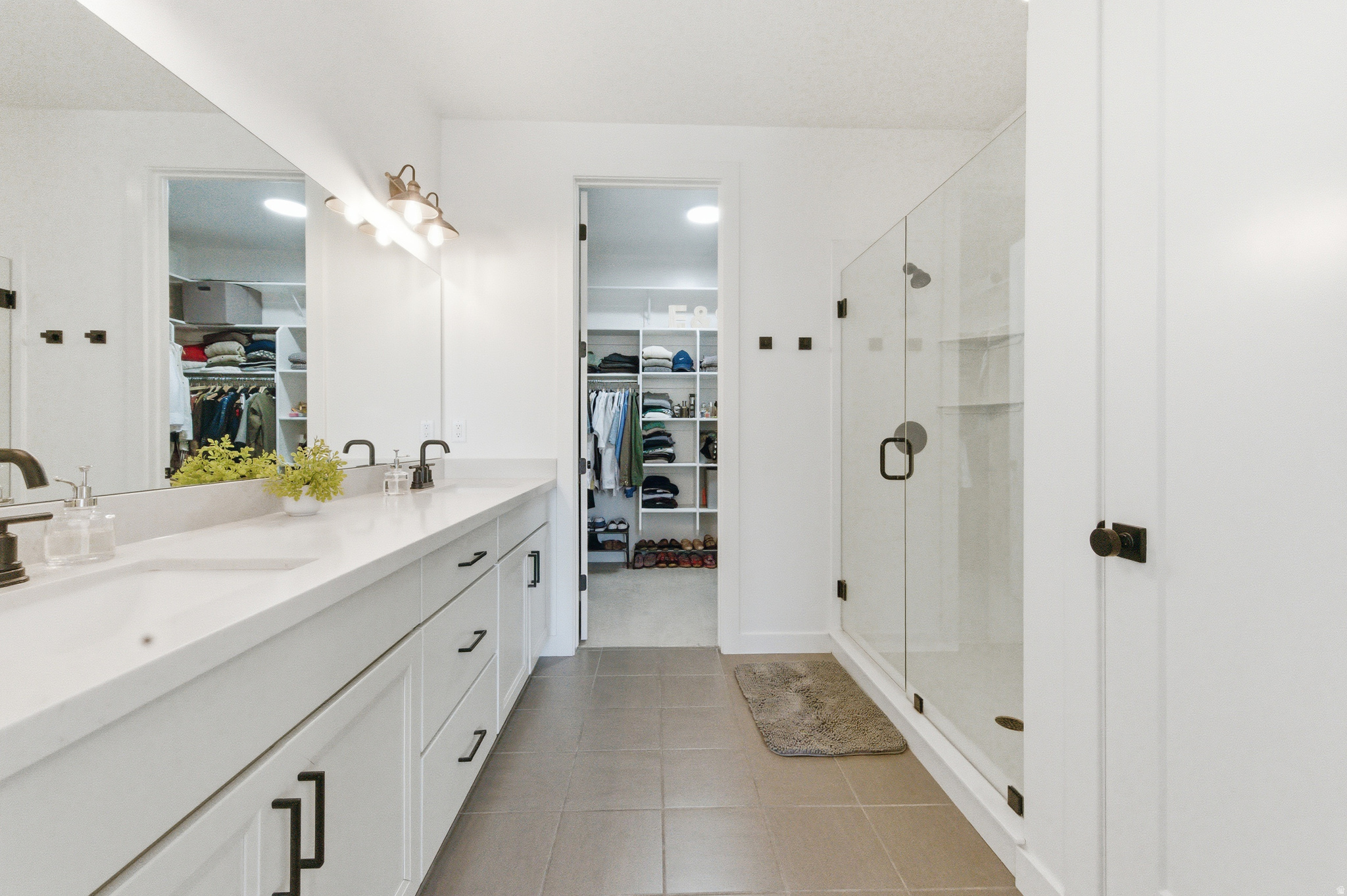 DAYBREAK - Residential