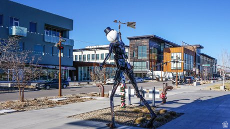 DAYBREAK - Residential