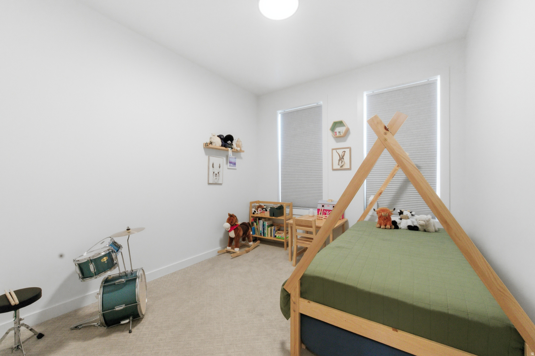 DAYBREAK - Residential