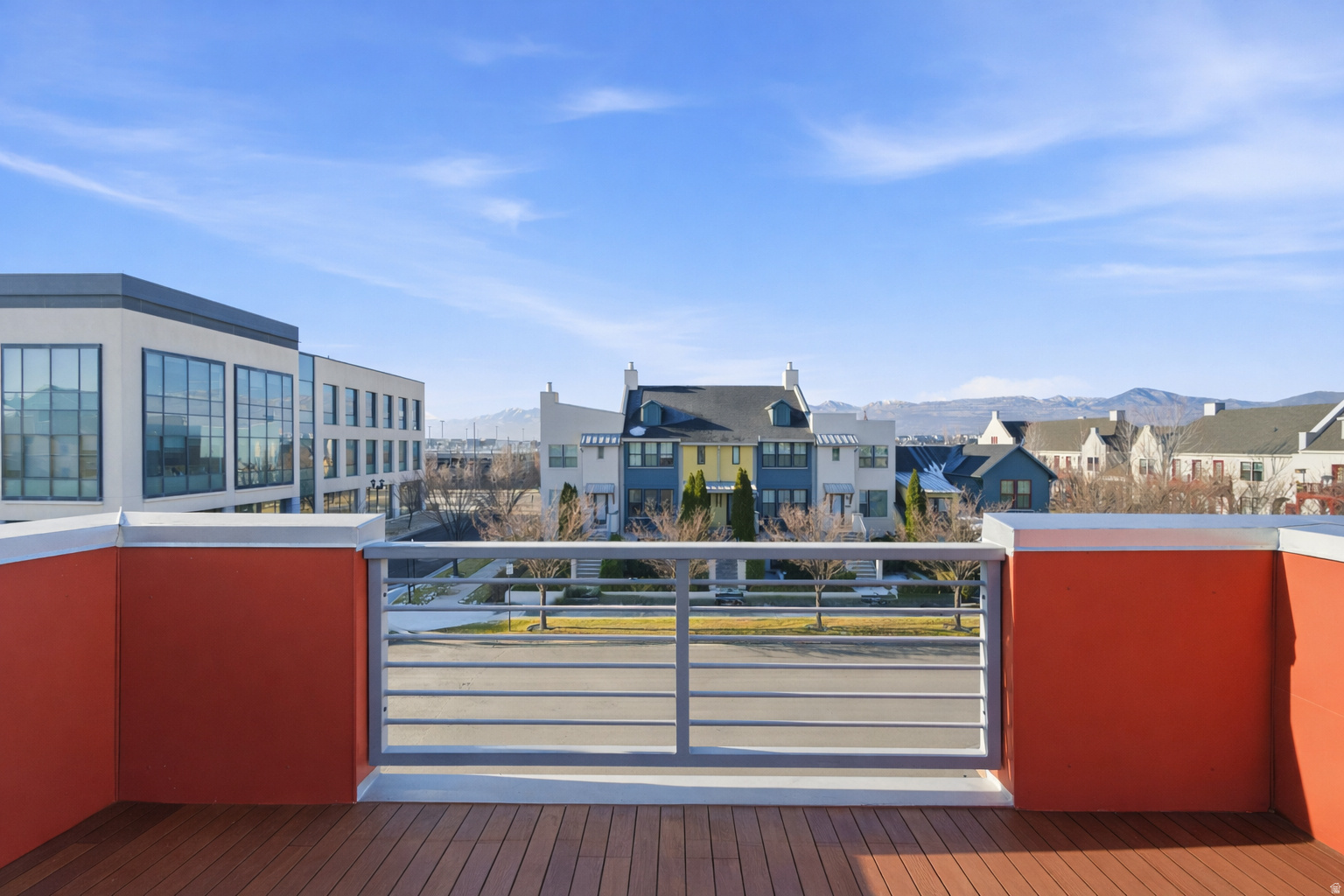 DAYBREAK - Residential