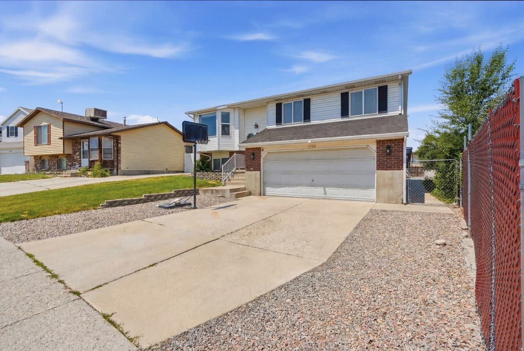 Photo of 3706 S BRONCO CIR W, Magna, UT 84044 (MLS # 2167722)