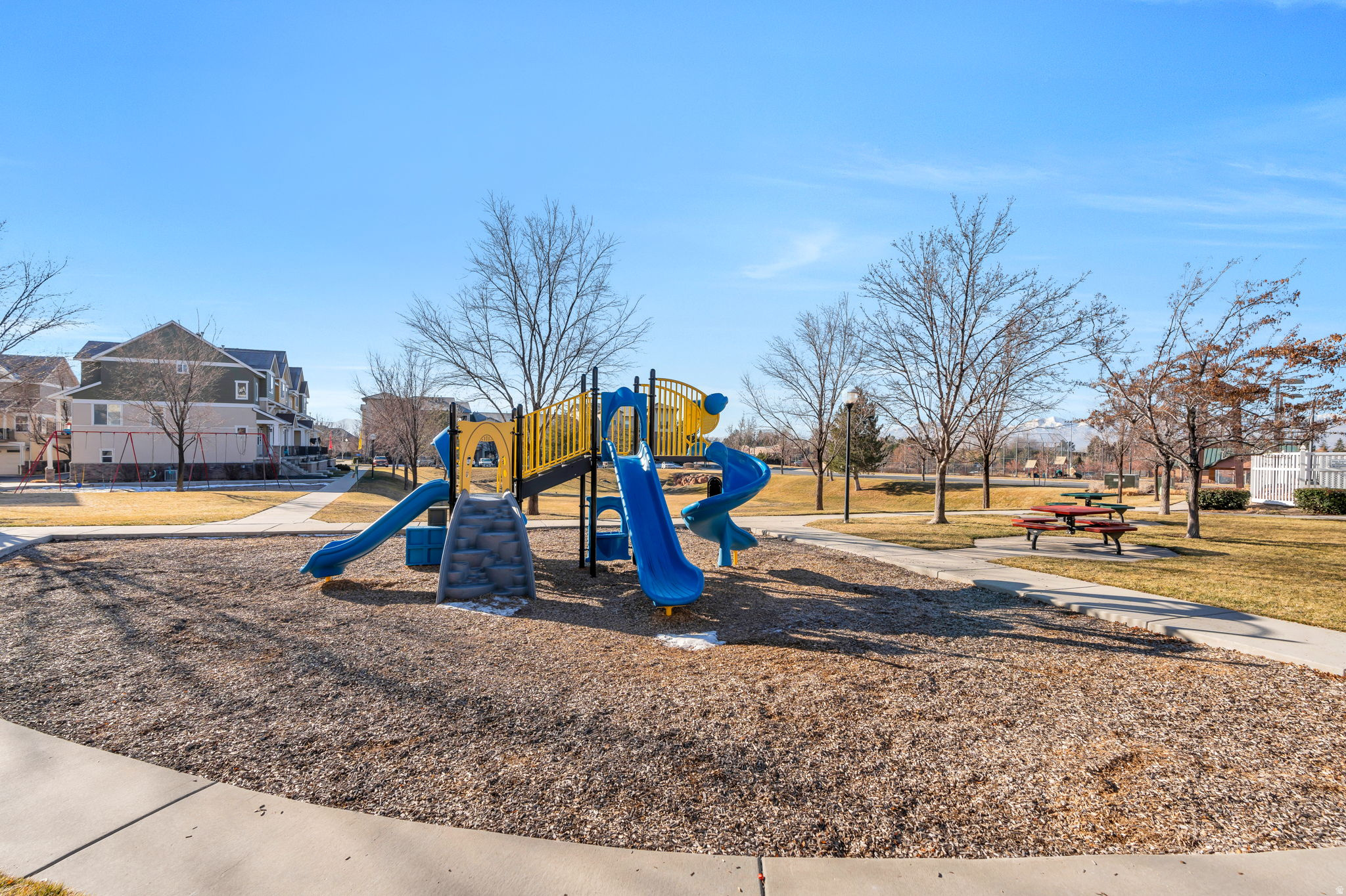 THE HEIGHTS ON QUARRY BEND - Residential