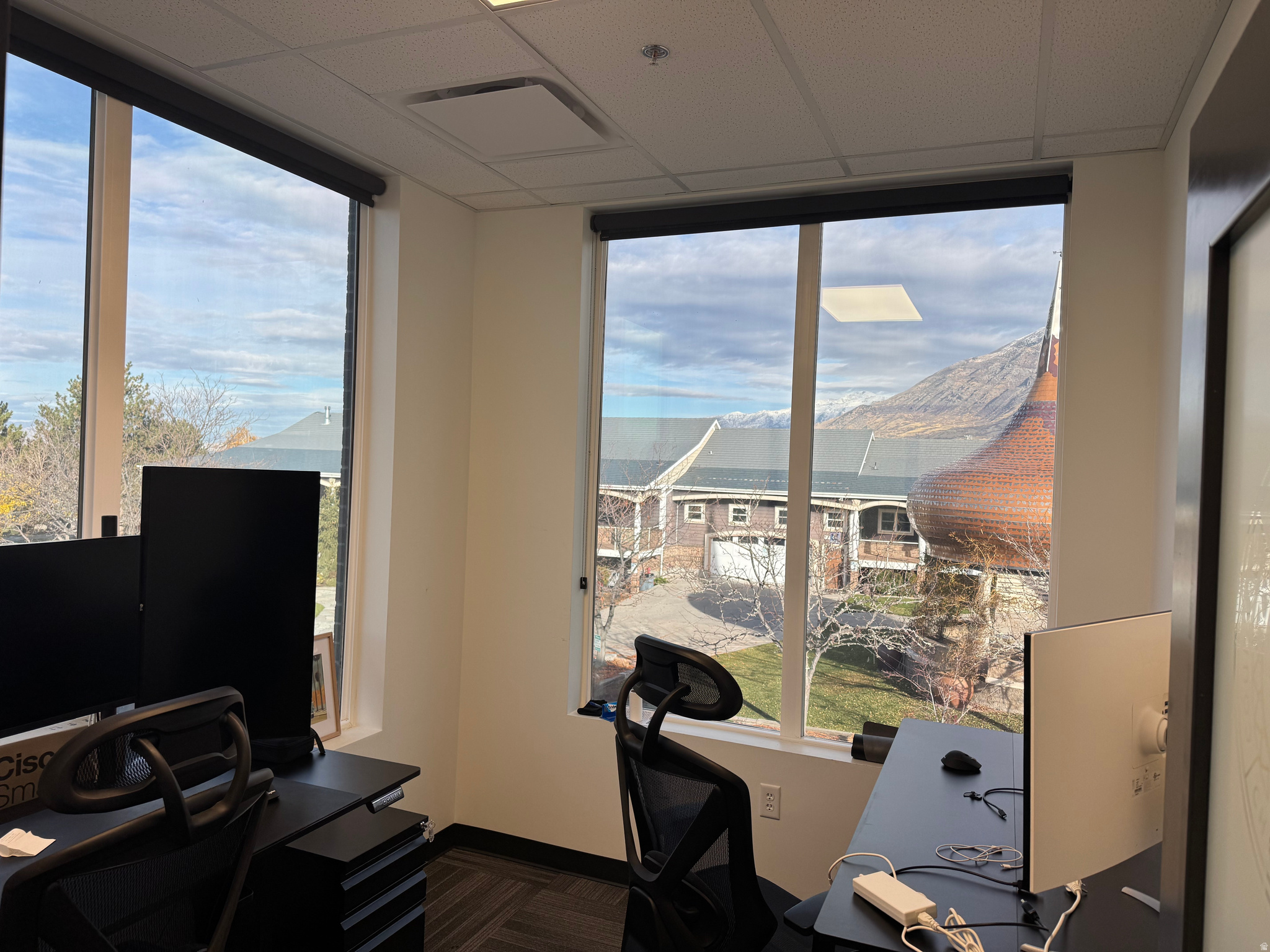 LINDON'S EDGE - Commercial Lease