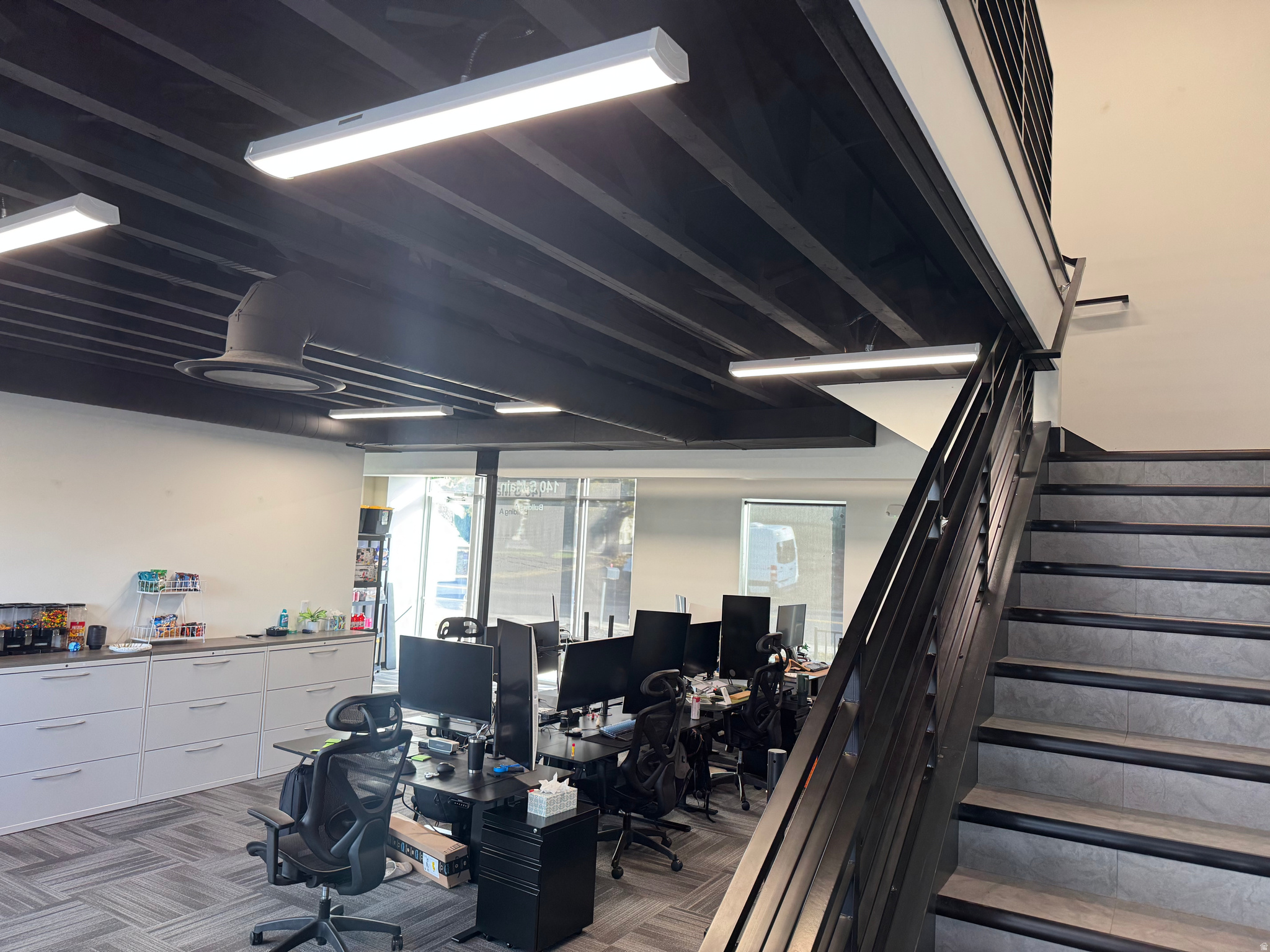 LINDON'S EDGE - Commercial Lease