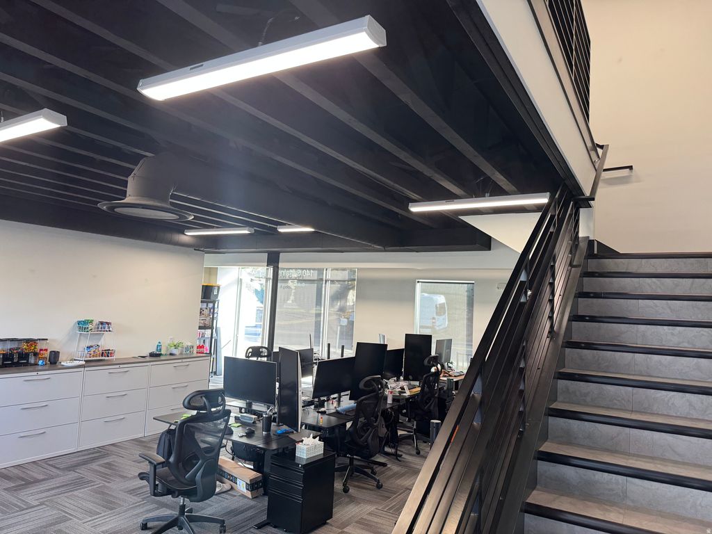 Photo of 140 S MAIN ST E #B2, Lindon, UT 84042 (MLS # 2124595)