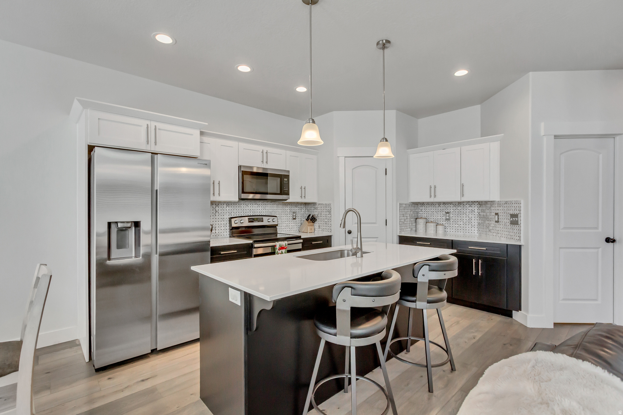 WILLOW POINT - Residential