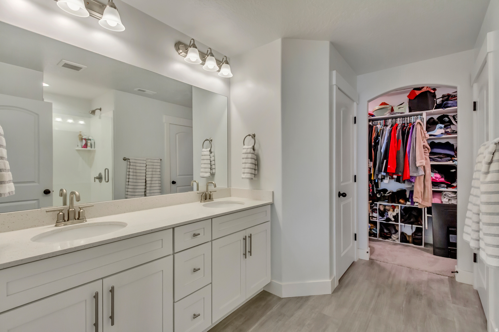 WILLOW POINT - Residential