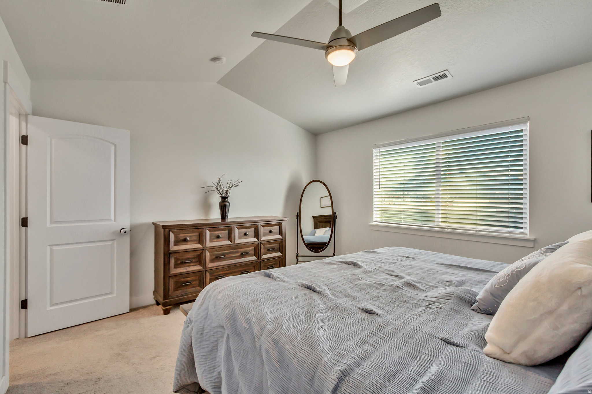 WILLOW POINT - Residential