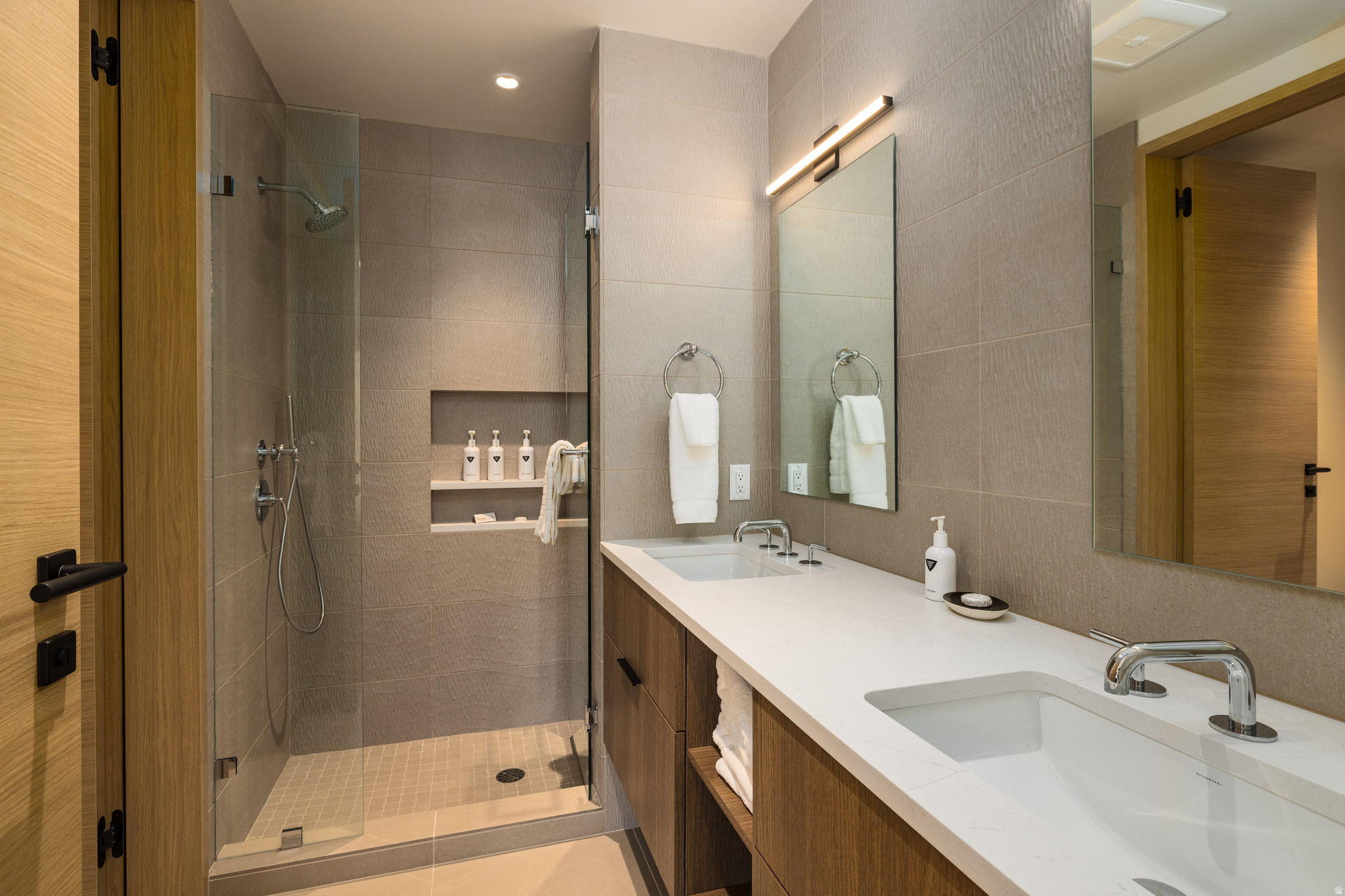 LIONSBACK RESORT - Residential