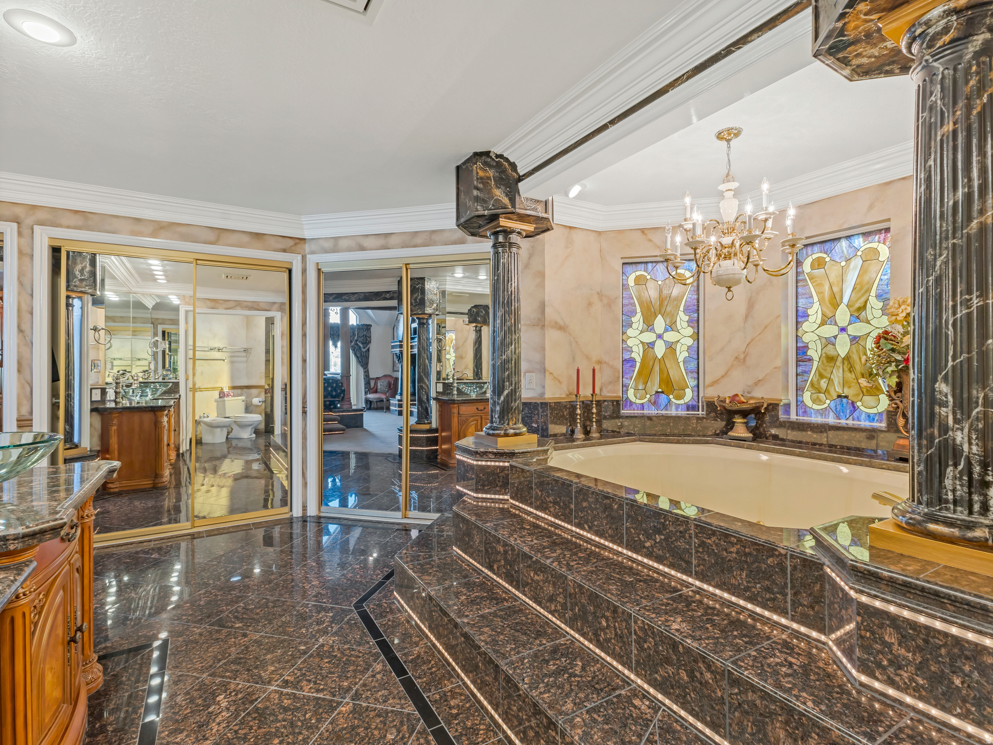 WILLOW CREEK - Residential