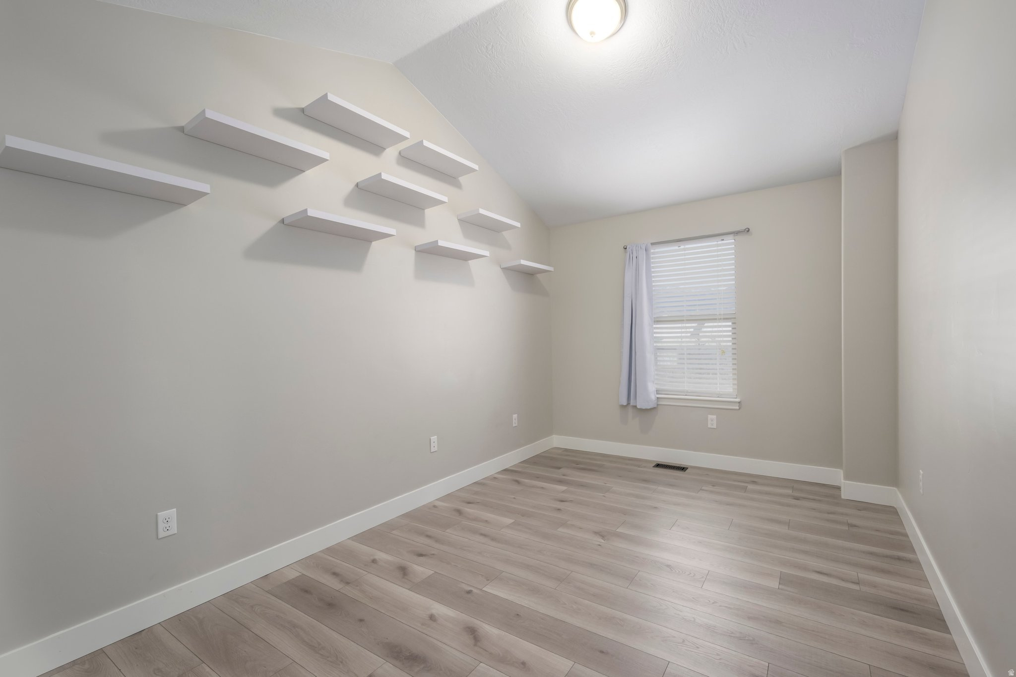 VALENTINE ESTATES - Residential