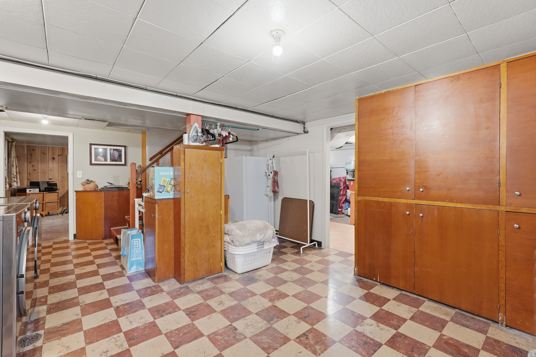 LINCOLN SUB - Residential