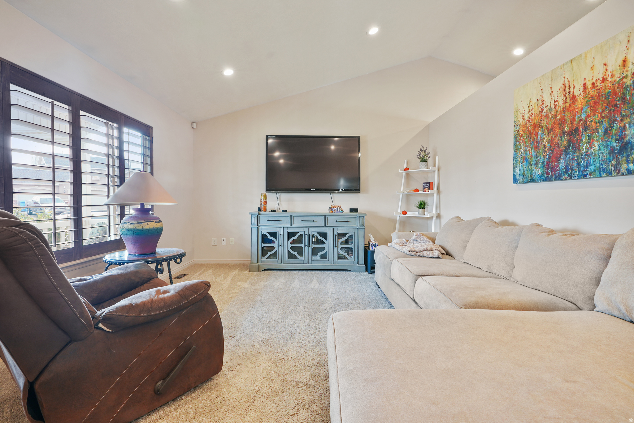 FOOTHILLS - Residential