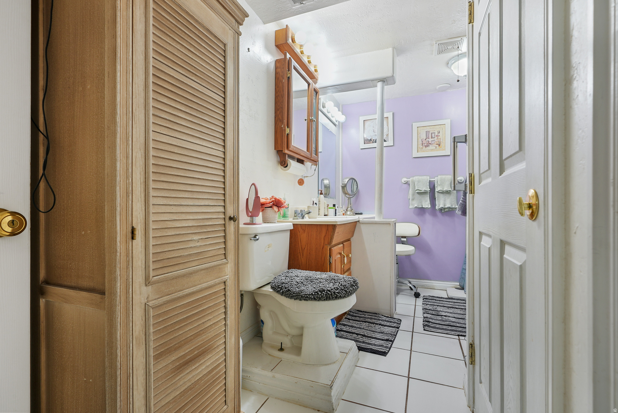 FOOTHILLS - Residential