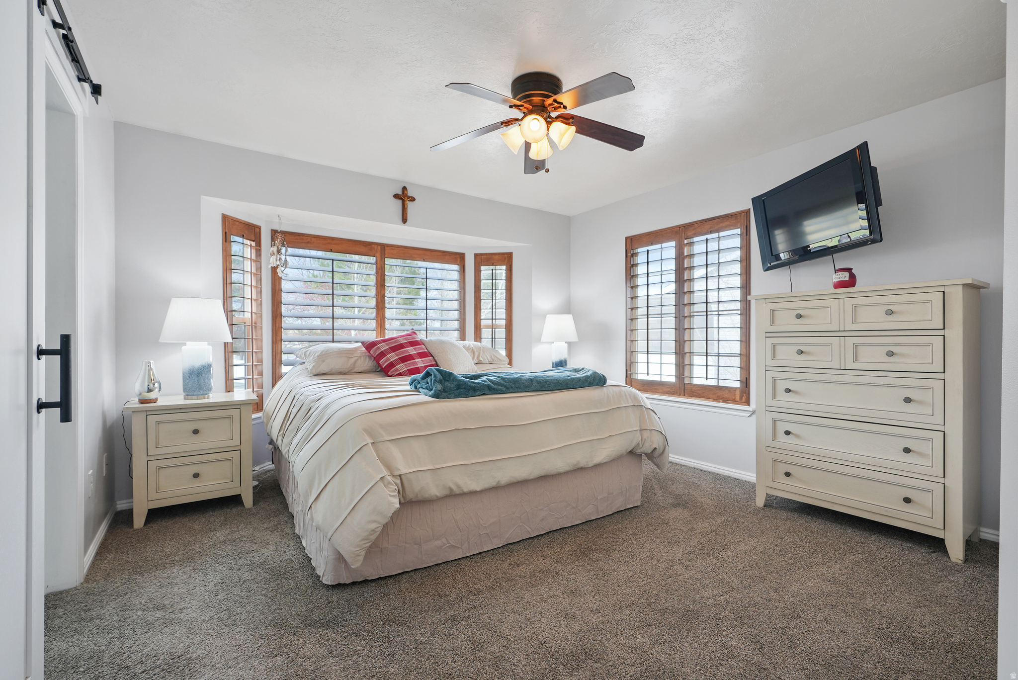 FOOTHILLS - Residential