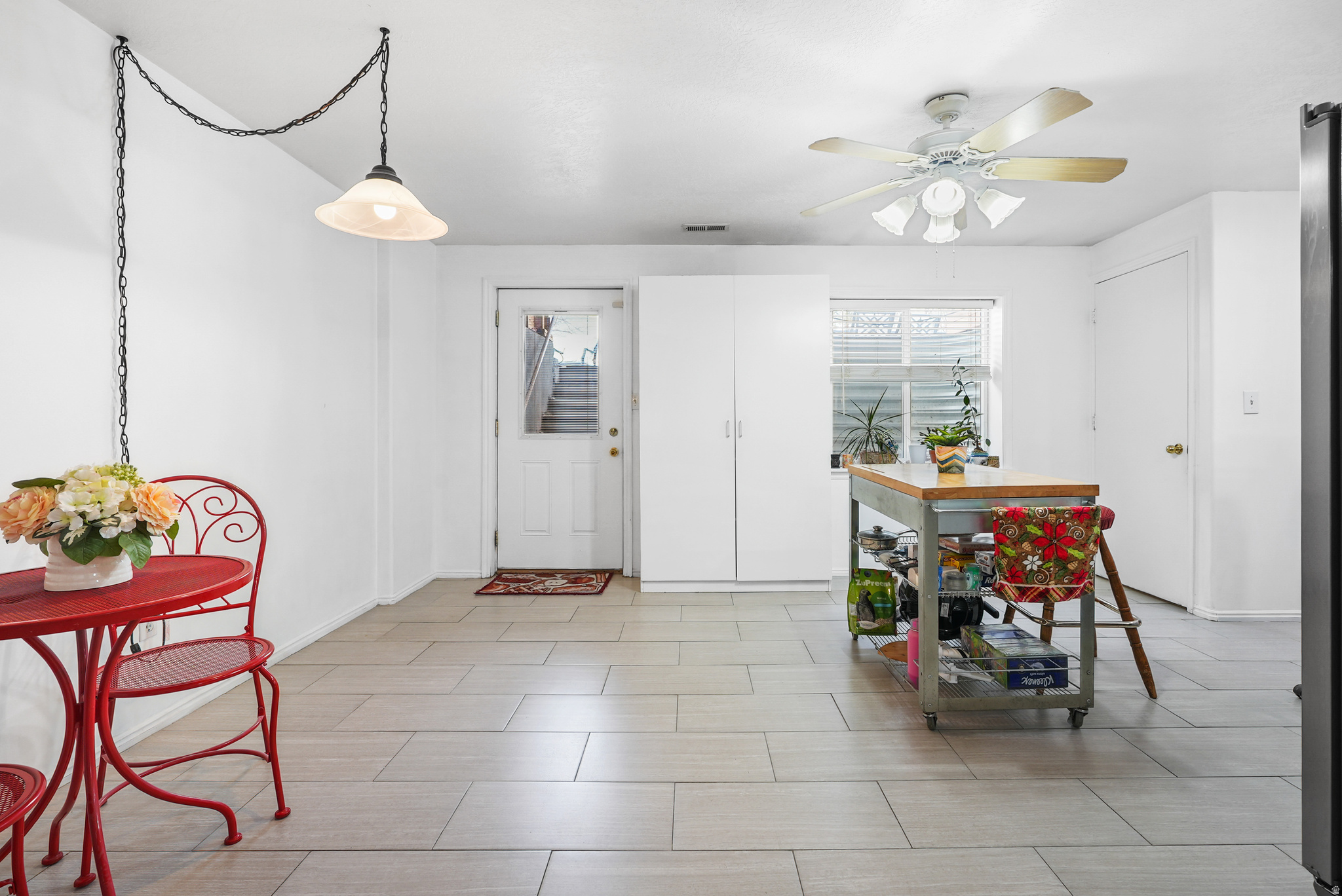 FOOTHILLS - Residential