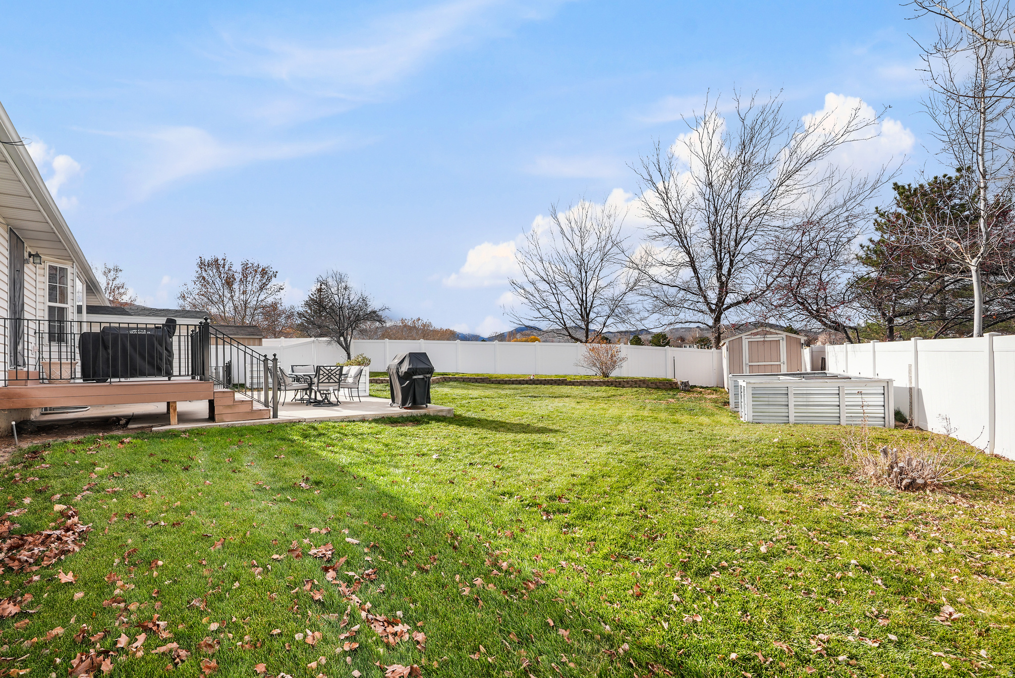 FOOTHILLS - Residential