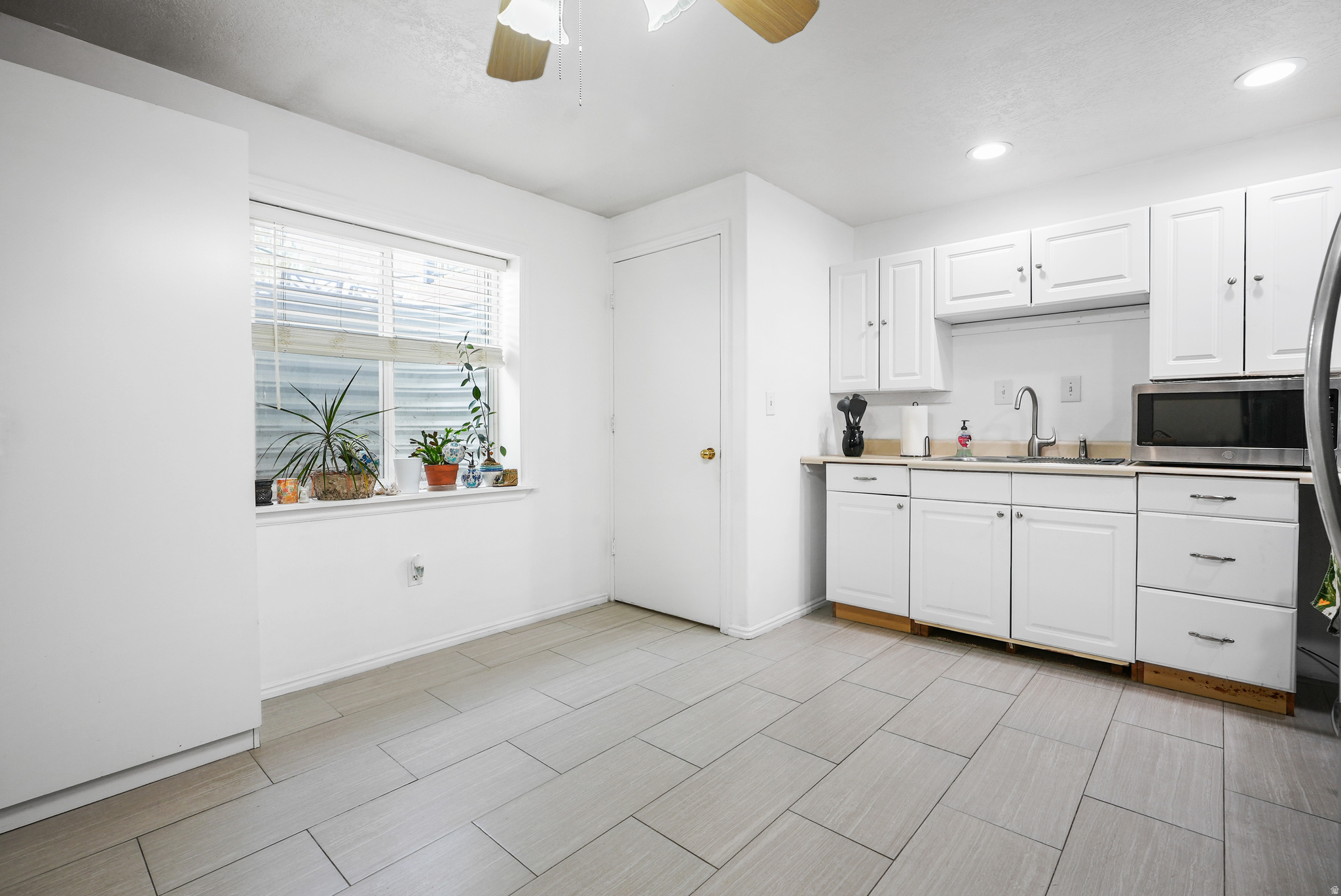 FOOTHILLS - Residential