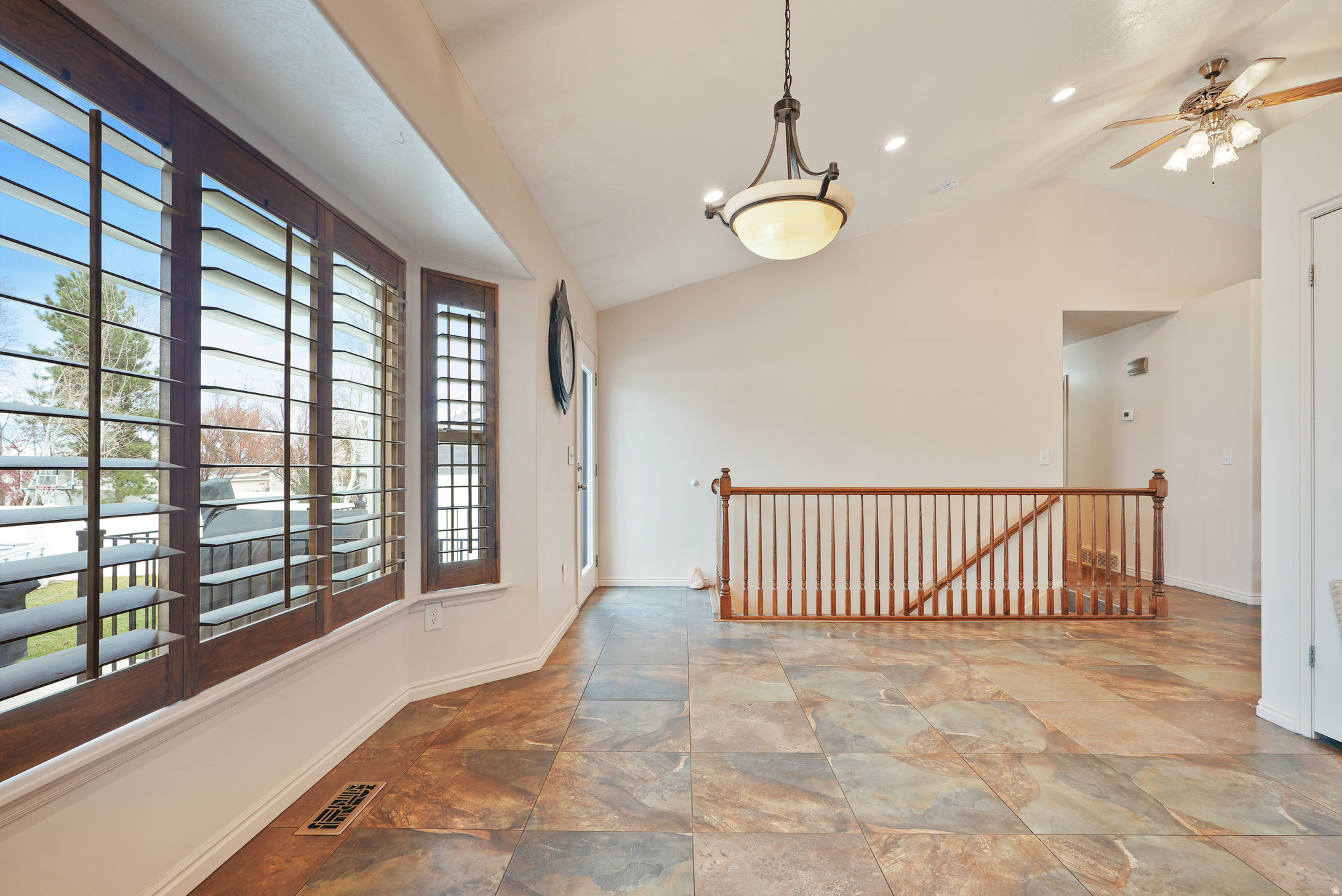 FOOTHILLS - Residential