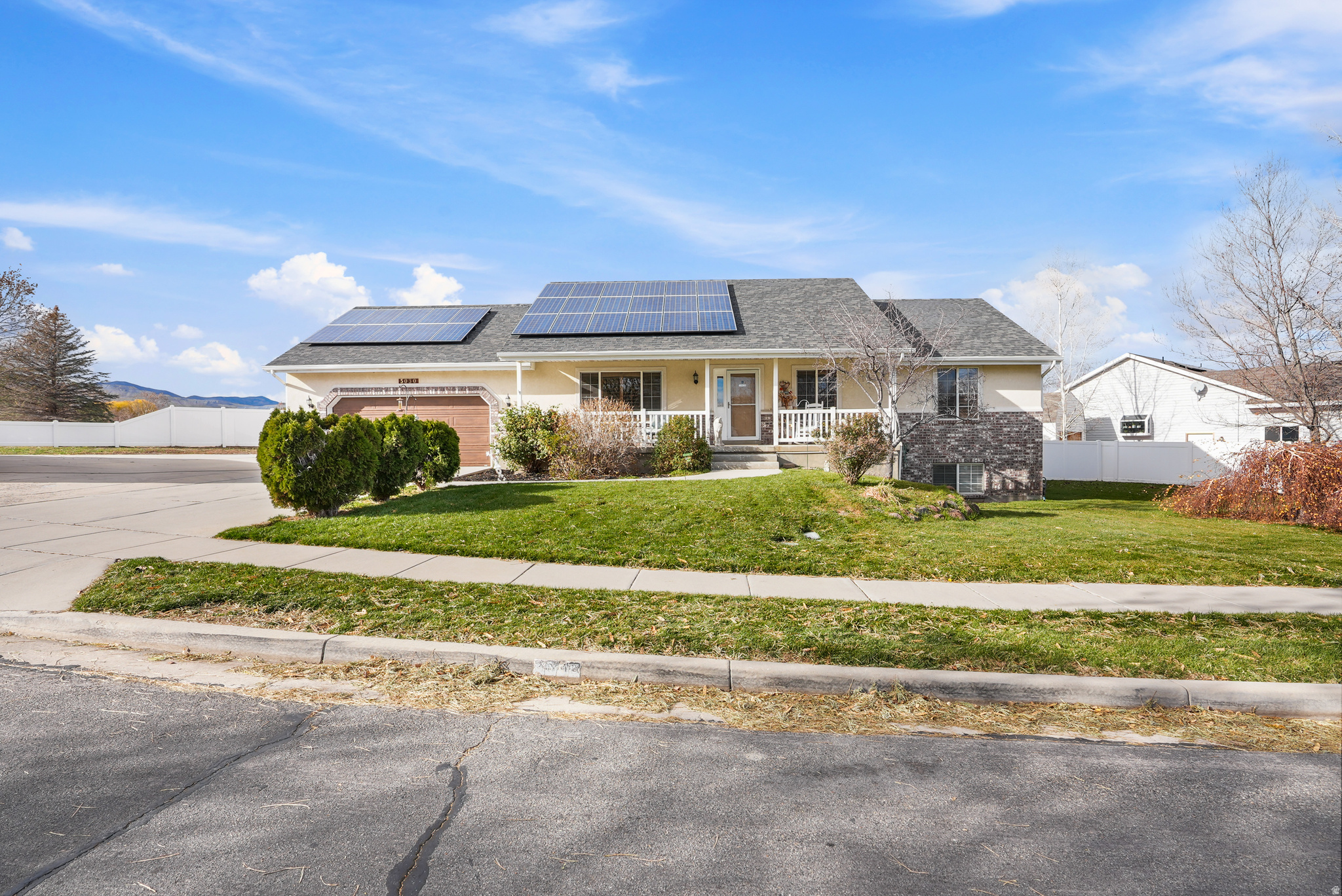 FOOTHILLS - Residential