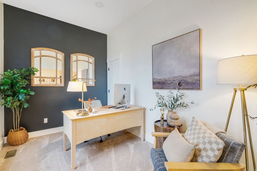 Photo of 529 E 1200 S, Kaysville, UT 84037 (MLS # 2128317)