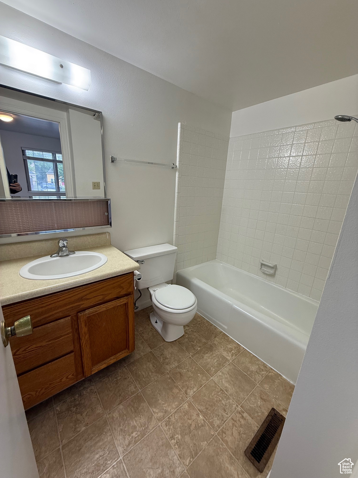 MONTERA CONDO - Residential