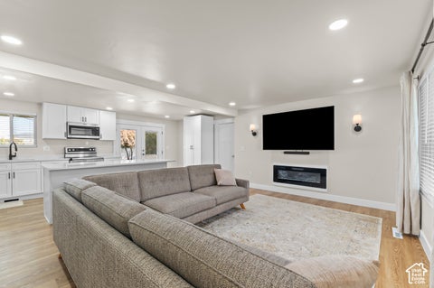 Tiny photo for 291 E 1950 S, Bountiful, UT 84010 (MLS # 2184119)