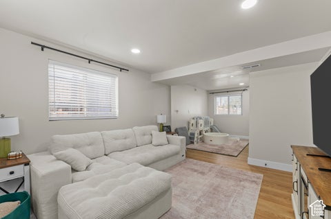 Tiny photo for 291 E 1950 S, Bountiful, UT 84010 (MLS # 2184119)