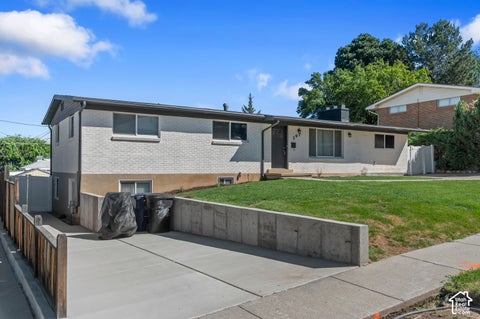 Tiny photo for 291 E 1950 S, Bountiful, UT 84010 (MLS # 2184119)