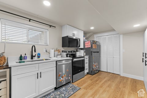 Tiny photo for 291 E 1950 S, Bountiful, UT 84010 (MLS # 2184119)