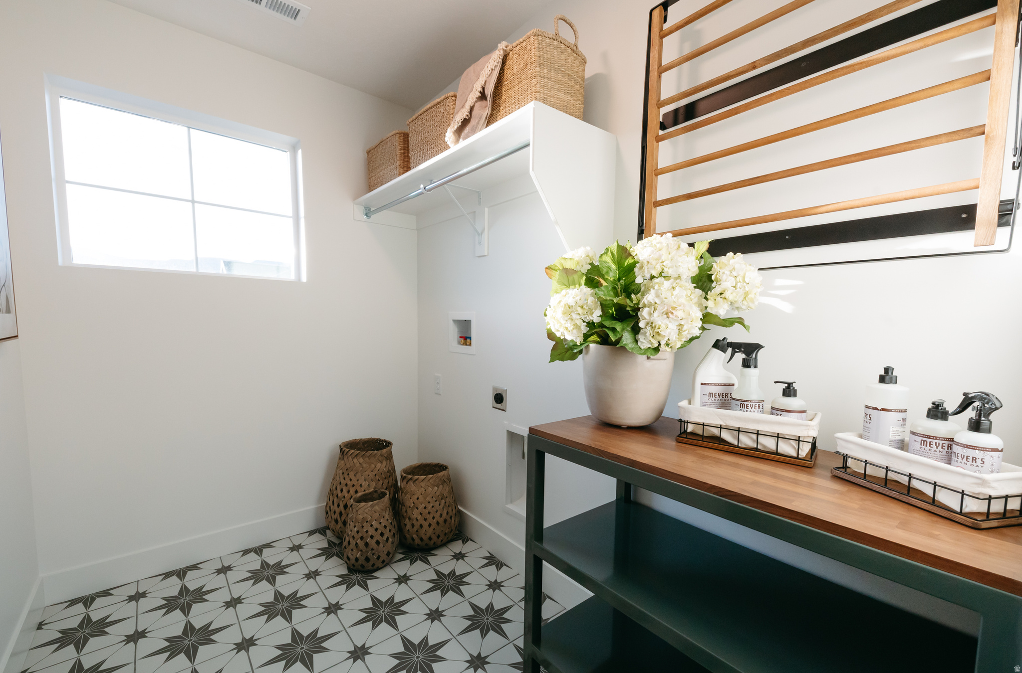 KING'S CANYON - Residential