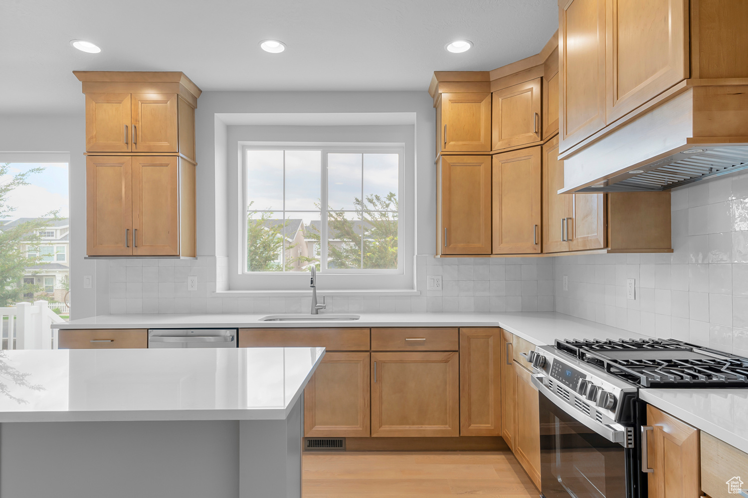 HOLBROOK FARMS 315 - Residential