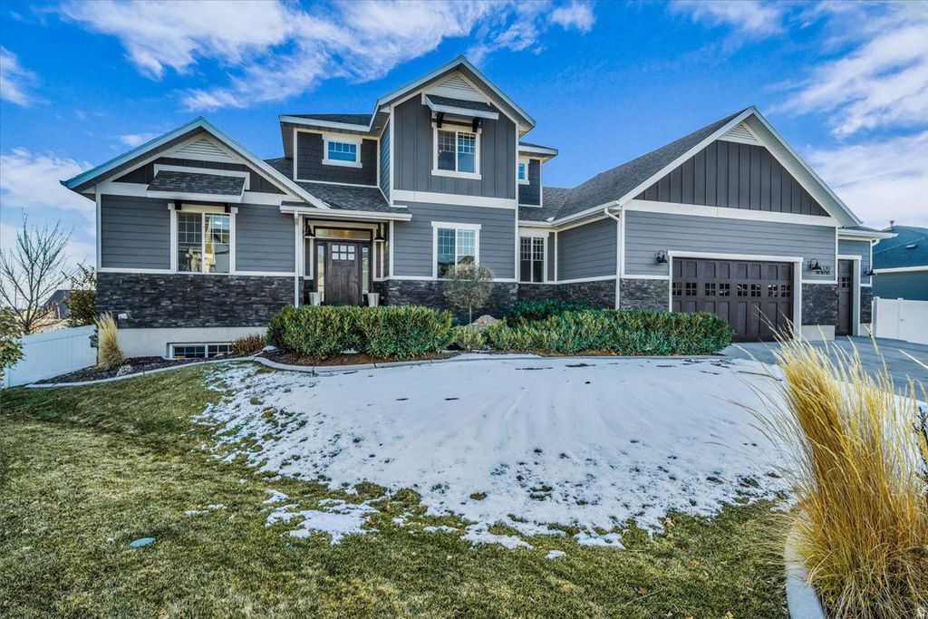Photo of 6429 W MAPLE VALLEY CIR, West Jordan, UT 84081 (MLS # 2135818)