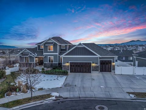 Photo of 6429 W MAPLE VALLEY CIR, West Jordan, UT 84081 (MLS # 2135818)