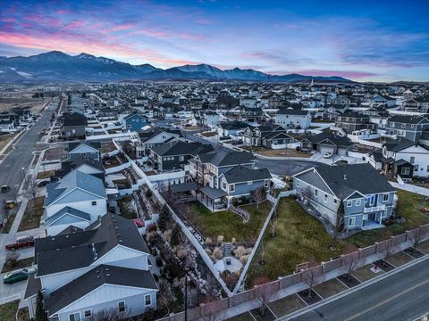 Tiny photo for 6429 W MAPLE VALLEY CIR, West Jordan, UT 84081 (MLS # 2135818)