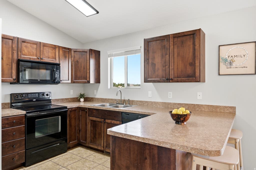 Photo of 4217 S 3450 W, West Haven, UT 84401 (MLS # 2166315)