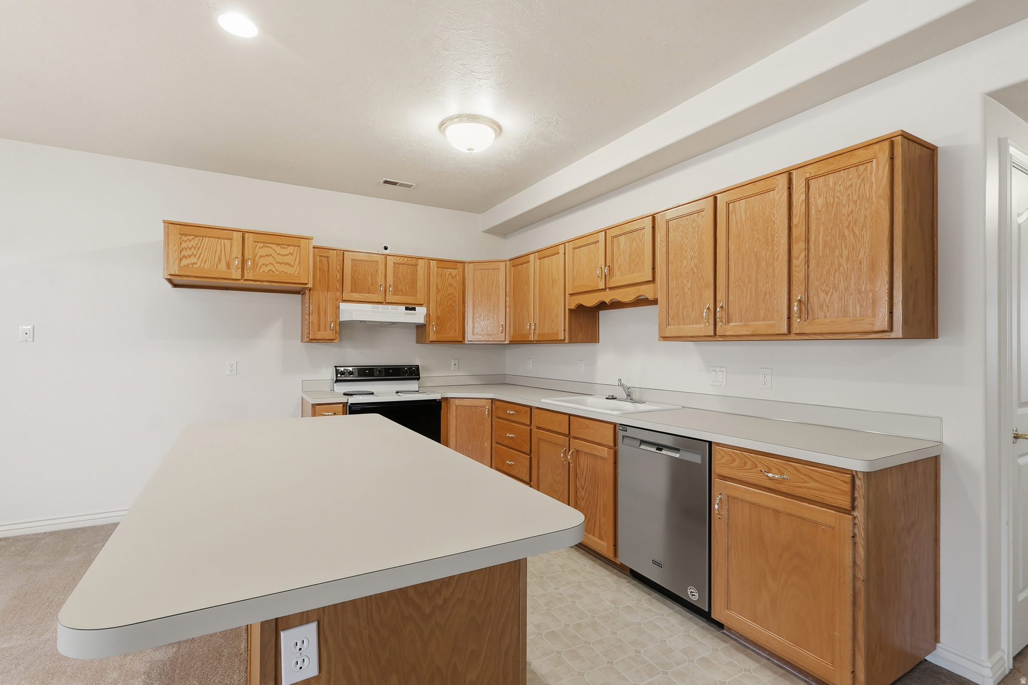 GREEN MOUNTAIN ESTATES - Residential